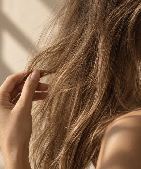 Nutrimento e ristrutturazione dei capelli
